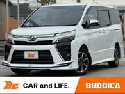 2018 TOYOTA VOXY