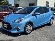 2015 TOYOTA AQUA