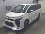 2019 TOYOTA VOXY