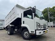 2017 ISUZU FORWARD