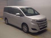 2019 TOYOTA NOAH