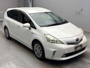2014 TOYOTA PRIUS ALPHA