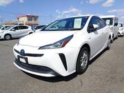 2019 TOYOTA PRIUS