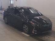 2017 TOYOTA PRIUS PHV