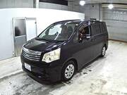 2010 TOYOTA NOAH