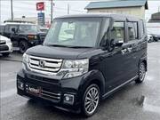 2017 HONDA N-BOX CUSTOM