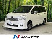 2011 TOYOTA VOXY