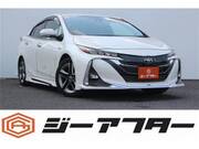 2020 TOYOTA PRIUS PHV