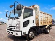 2017 ISUZU FORWARD