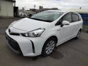 2019 TOYOTA PRIUS ALPHA