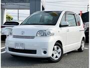 2010 TOYOTA PORTE