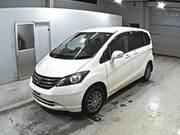 2010 HONDA FREED