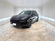 2017 PORSCHE CAYENNE