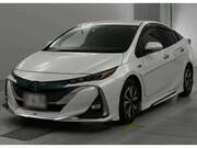2017 TOYOTA PRIUS PHV