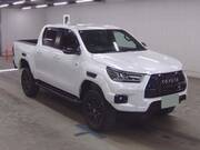 2023 TOYOTA HILUX