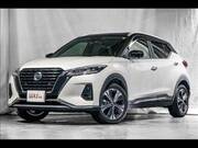 2021 NISSAN KICKS