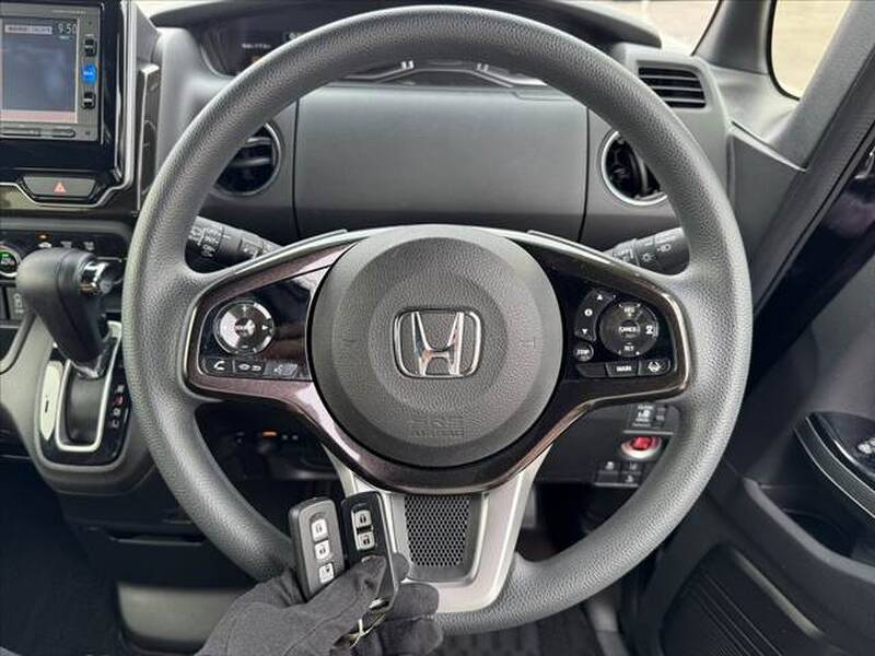 2017 HONDA N-BOX for sale - photo 6