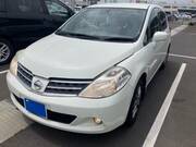 2011 NISSAN TIIDA