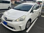 2012 TOYOTA PRIUS ALPHA S
