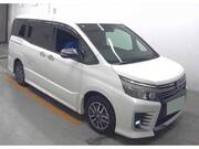 2017 TOYOTA VOXY