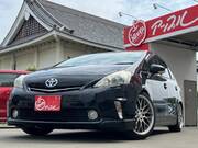 2012 TOYOTA PRIUS ALPHA