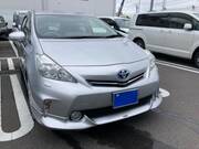 2013 TOYOTA PRIUS ALPHA S