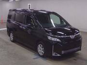 2017 TOYOTA VOXY X