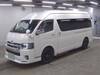 TOYOTA HIACE COMMUTER