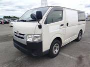 2019 TOYOTA HIACE VAN DX