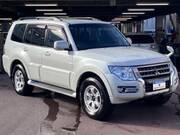 2015 MITSUBISHI PAJERO