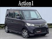 2012 NISSAN ROOX