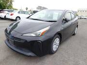 2019 TOYOTA PRIUS