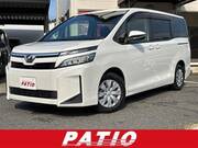 2019 TOYOTA VOXY X
