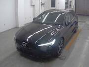 2021 VOLVO S60