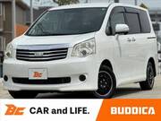 2011 TOYOTA NOAH