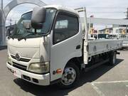 2011 HINO DUTRO