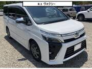 2019 TOYOTA VOXY