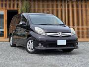 2013 TOYOTA ISIS