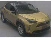 2022 TOYOTA YARIS CROSS
