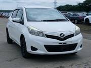 2011 TOYOTA VITZ F