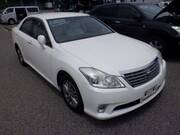 2010 TOYOTA CROWN ROYAL SALOON