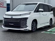 2022 TOYOTA VOXY