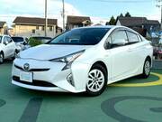 2018 TOYOTA PRIUS