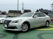 2013 TOYOTA CROWN HYBRID