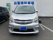 2011 TOYOTA NOAH