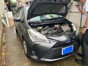 2017 TOYOTA VITZ HYBRID　F