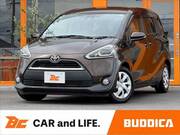 2017 TOYOTA SIENTA