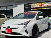 2017 TOYOTA PRIUS S