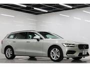 2022 VOLVO V60