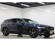 2021 VOLVO V60